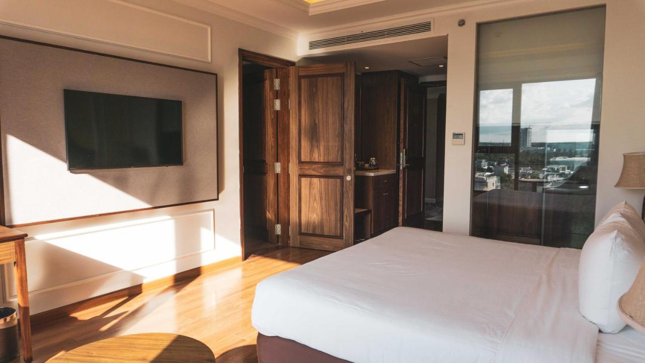 Phu Cuong Hotel Ca Mau ภายนอก รูปภาพ